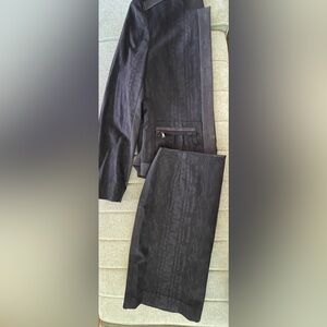 Tahari Black Textured Jacket Skirt Suit